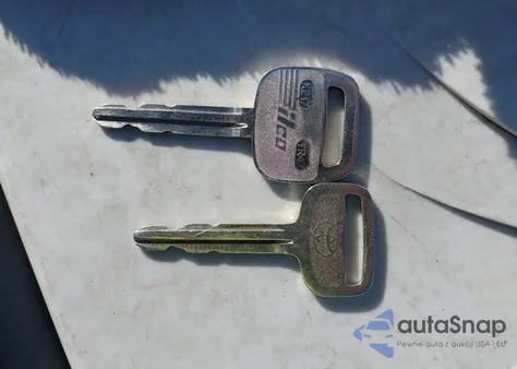 2004 Toyota Tacoma z USA, uszkodzony, nr VIN 5TEWM72N04Z344465